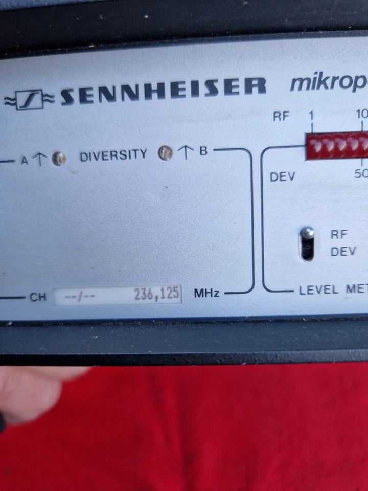 RECEPTEUR MICRO HF SENNHEISER EM 2003 MIKROPORT F: 236.125MHZ - Photo 3/4