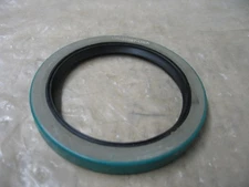 NEW CR CHICAGO RAWHIDE SKF 32397 NITRILE DOUBLE LIP  3.250 X 4.249 X .438 Q0027