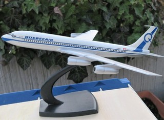 35120 Quebecair Boeing B707 C GQBH in 1:200 without original packaging
