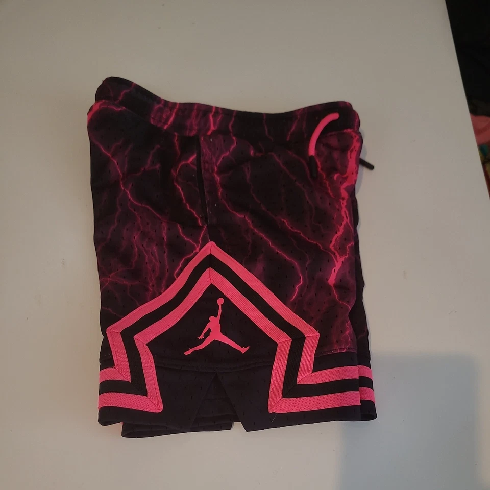 Jordan Shorts Kids Black and Pink Size small Basketball Shorts Boys - Image 2 of 4