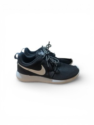 Nike women sneakers, Size 8.5