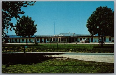 Battle Creek MI Michigan Motel M-78 Albert Ethel Smith c1961 Postcard