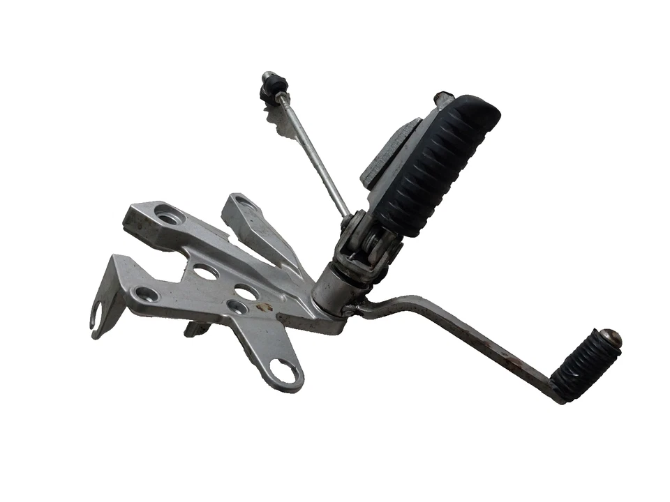 KAWASAKI Z750 2008 Left Front Footrest + Shift Lever - Image 2 of 4