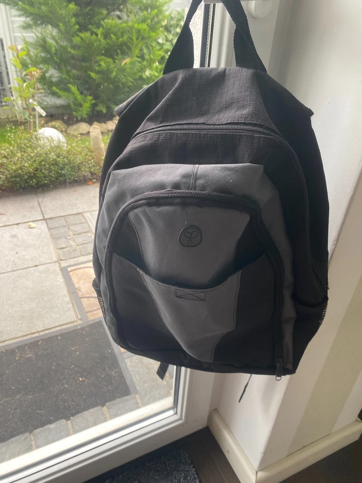 rucksack schwarz sehr gut erhalten - siehe Foto mittelgroß