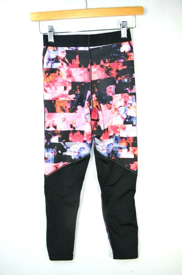 Medias Nike Pro Hyper Carmesí/Negro Estampado Floral (AQ6243-809) Talla Grande Foto 4 de 4