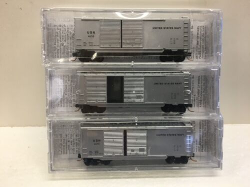 N Scale Micro Trains MTL Special Run 10-82 (BLW 2000-35) US Navy 3-Pack - Picture 1 of 3