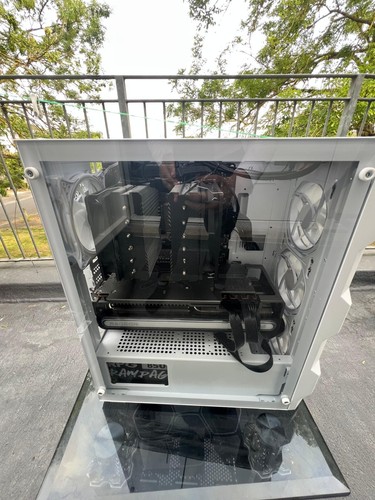 BRAND NEW! GAMING PC- AMD Radeon 7900XTX 24GB, Ryzen 7800X3D, 32GB DDR5, 1TB SSD - Picture 14 of 19