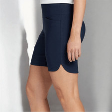 Walter Hagen Sculpt 7” pull on short size XS