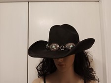 ILLUMA Western Cowgirl Hat with Silvertone Concho band polyester felt