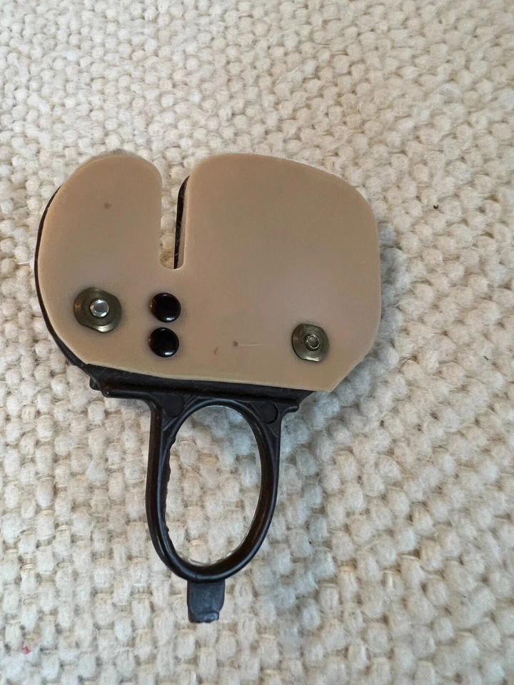 Saunders Left Hand Finger Tabs - Image 3 of 3