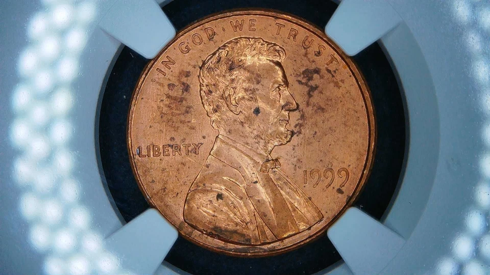 1999-P Lincoln Memorial Cent  ""Wide AM"" **Graded NGC As MS 64 RB**  Great Slab - Image 3 of 4