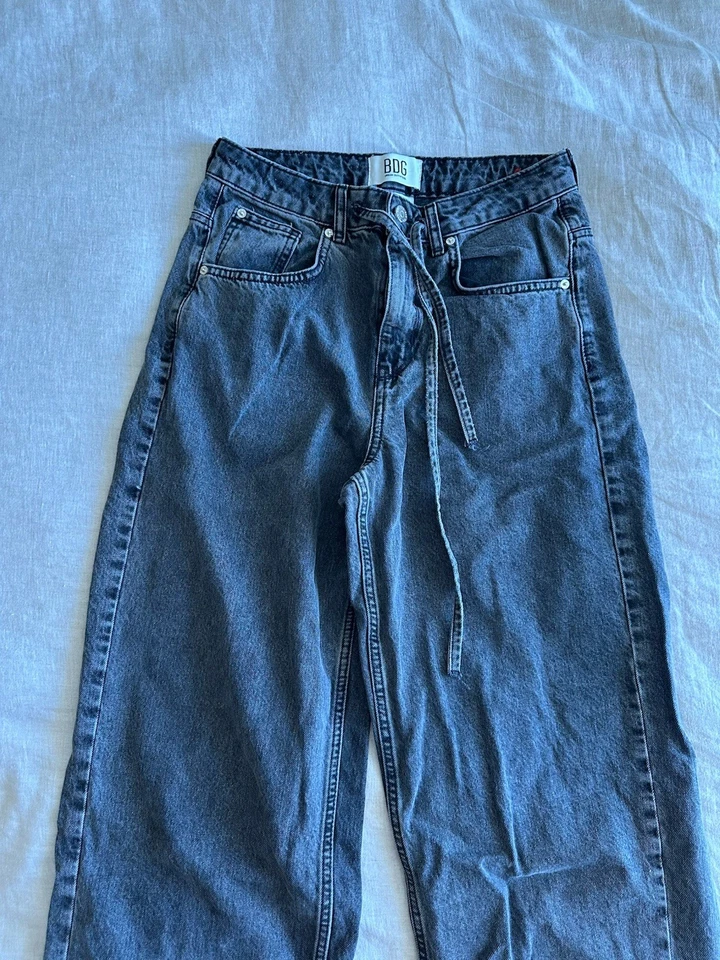 Urban Outfitters BDG Women’s Front Tie Wide Leg Black Jeans Size 28 - Image 2 of 4