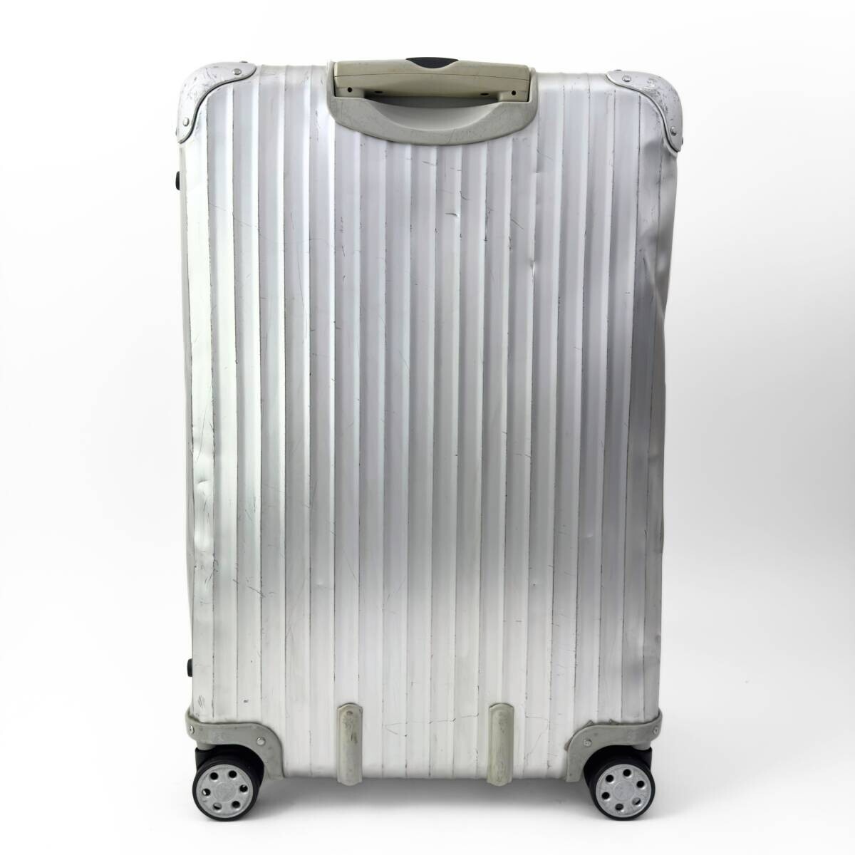 Rimowa Topas 82L Silver 4-wheels Carry Case Suitcase 932.70 Rimowa Topas 82L Silver 4-wheels Carry Case Suitcase 932.70