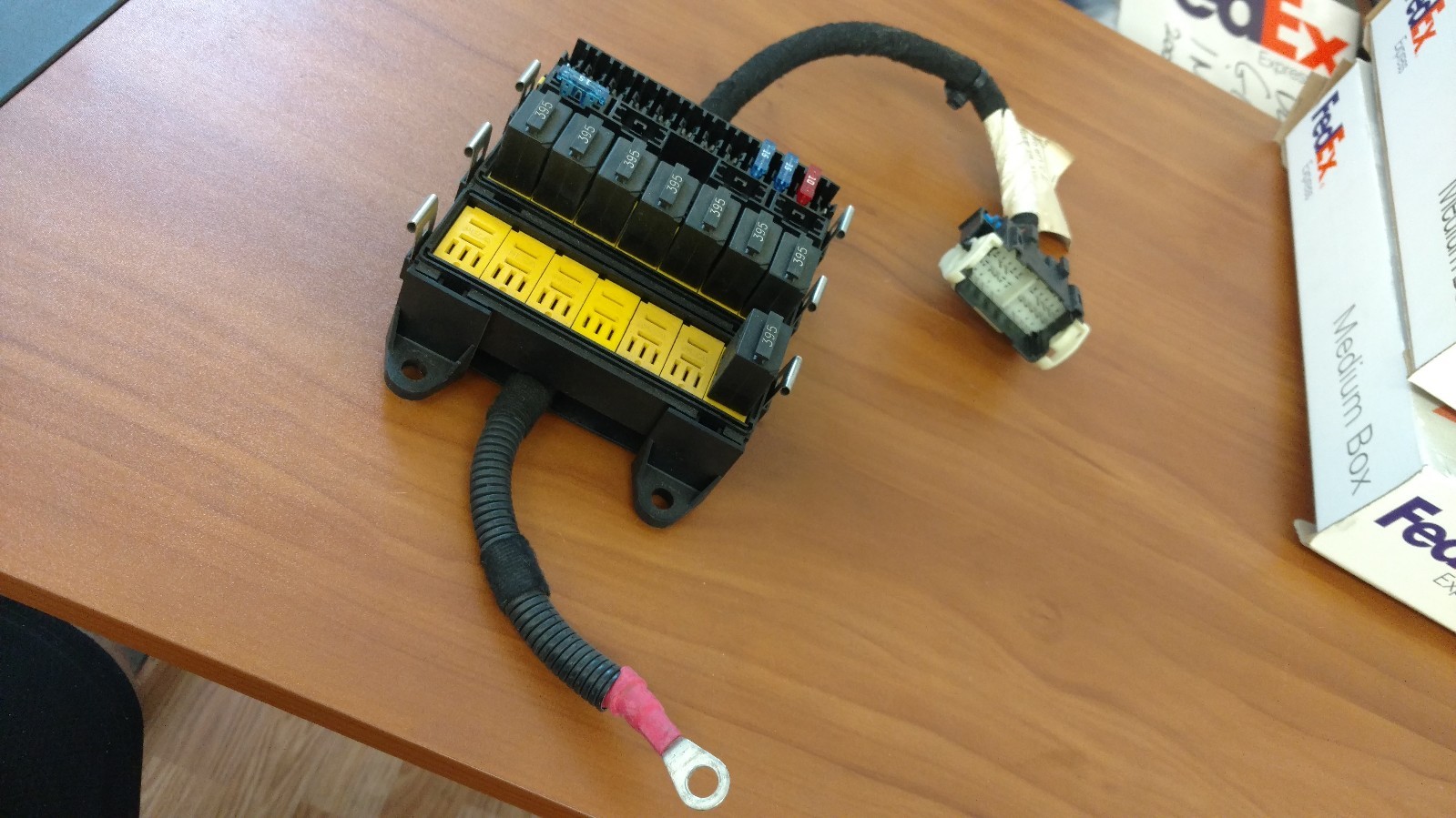 LAMBORGHINI MURCIELAGO RELAY FUSE BOX OEM 410971258