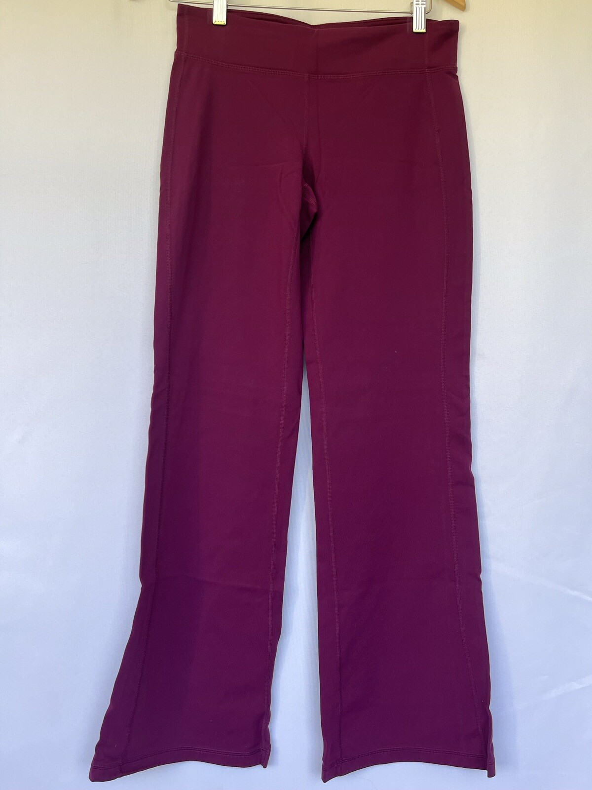 Athleta Kick Booty Flare Yoga Pants Raspberry Purple… Gem