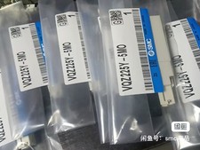 1PC NEW VQZ225Y-5MO solenoid valve #L8989Y LZ