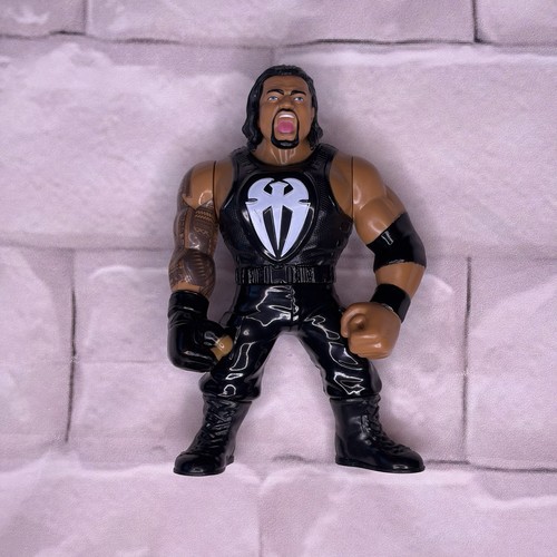 WWE Retro Series 1 Roman Reigns Figure Mattel Loos...
