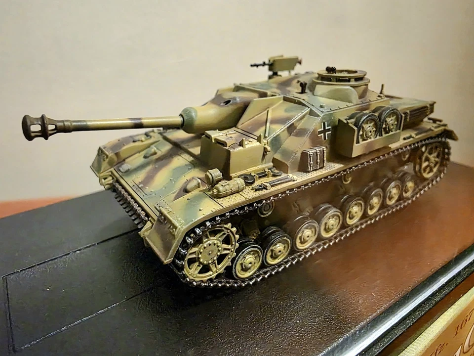 Dragon Armor 1:72 StuG.IV Late Version, 17th Pz.Gren Div. Ardennes January 1945. - Image 4 of 4