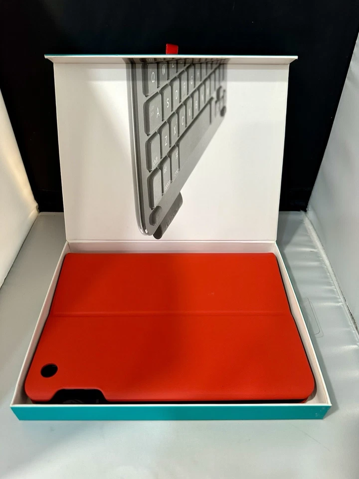 Logitech Ultrathin Portfolio Keyboard Folio Case for Apple iPad Air - Mars Red - Image 4 of 4