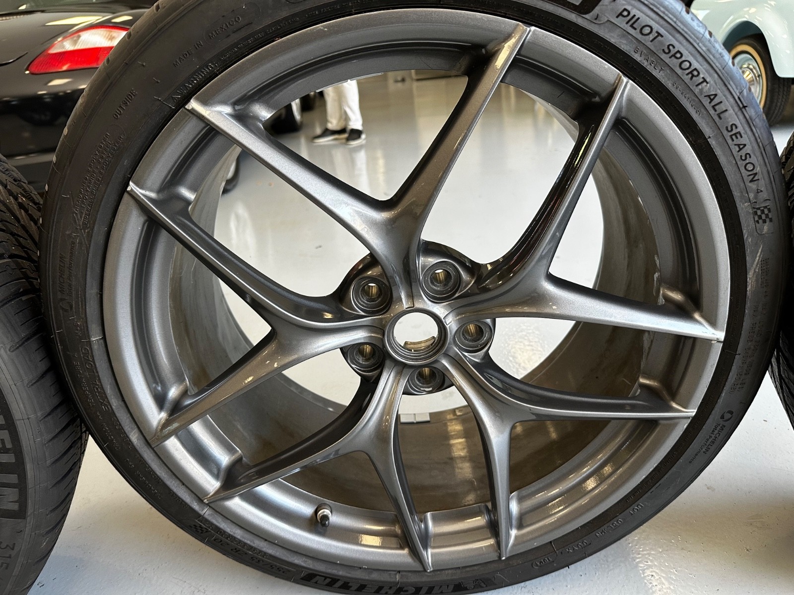 BRAND NEW! 2014 Ferrari F12Berlinetta wheels full set with tires