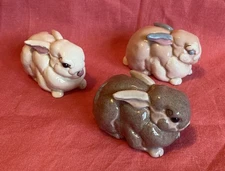 3 VTG 1930- 40s KAY FINCH Ceramic BABY BUNNY/Rabbit Figurines CA. POTTERY Signed