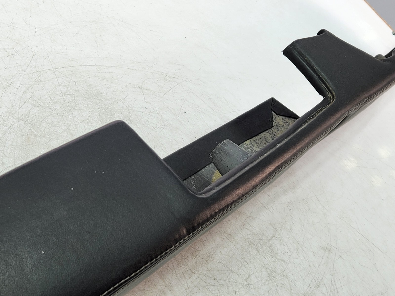 ✅ 11-16 OEM Ferrari FF Front Left Driver Side Door Panel Armrest Black Leather*