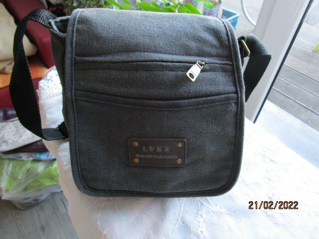 Bild 3 von 12