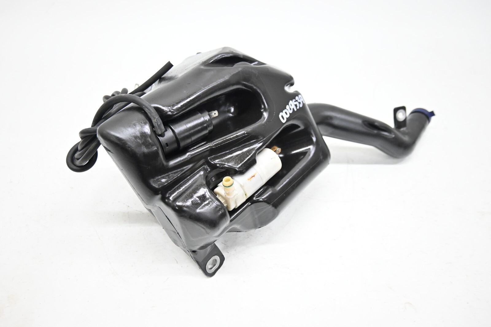 ⭐ 03-08 Maserati Quattroporte Windshield Wiper Fluid Bottle Reservoir Tank Oem