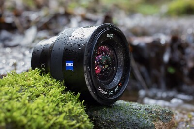 Zeiss Batis 2/25 E Für Sony Full-Frame Mirrorless Kameras