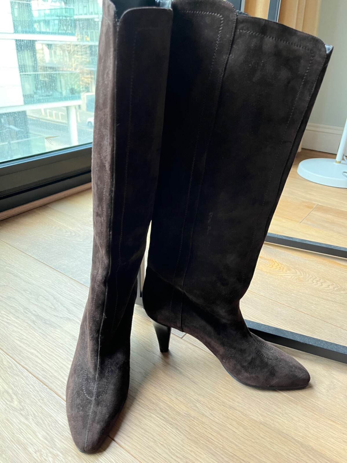 Stivali al ginocchio Yves Saint Laurent scamosciati taglia 8 1 2 US