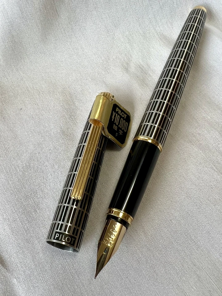 RARO 1978 PILOTO Pluma Estilográfica Vintage Oro 18K Nuevo en Caja-Patrón a Cuadros Finos H278 Foto 2 de 4