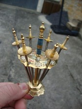 6 épées pics à apéritif TOLEDO , souvenir de vacances ESPAGNE vintage , T B état