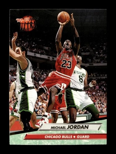 1992 FLEER ULTRA #27 MICHAEL JORDAN BULLS