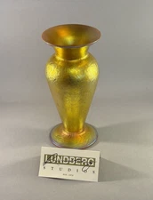 Nice Lundberg Studios Gold Doré Footed Urn Vase 1995 Signed & Numbered 010106