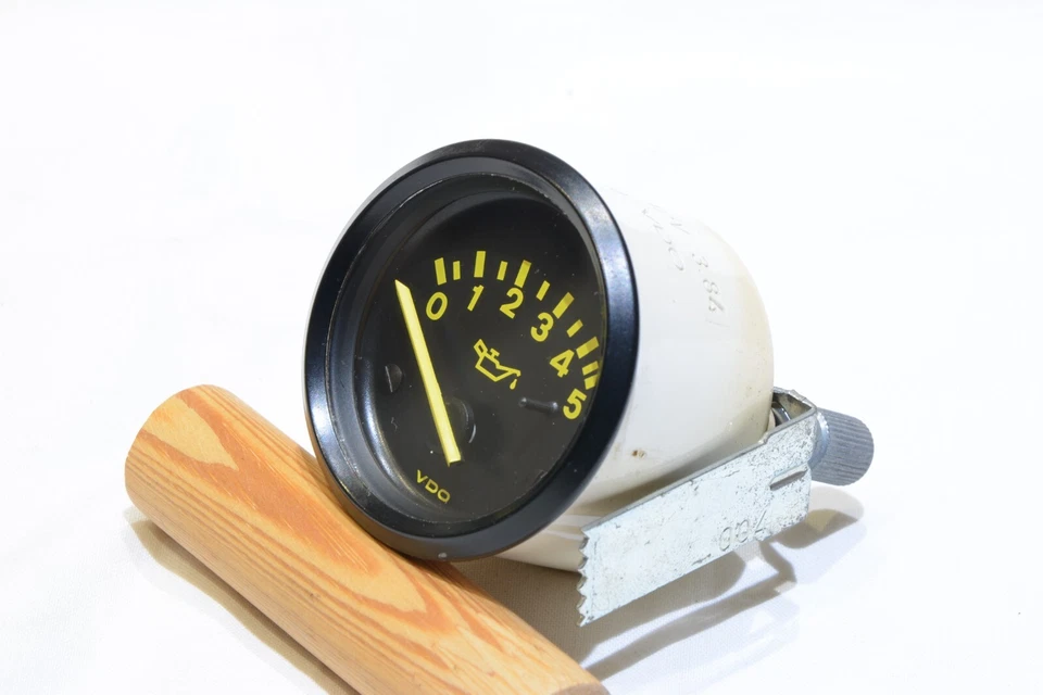 Porsche 944 Oil Pressure Gauge 52mm YELLOW DIAL # 94464111700 3.84 - Image 2 of 4