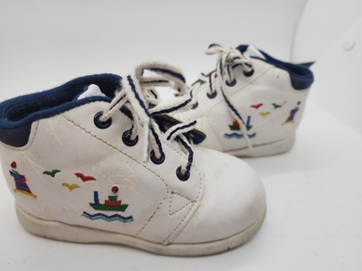 Kids Sneakers LA Gear Light Up Shoes 90's Ship & Lighthouse 