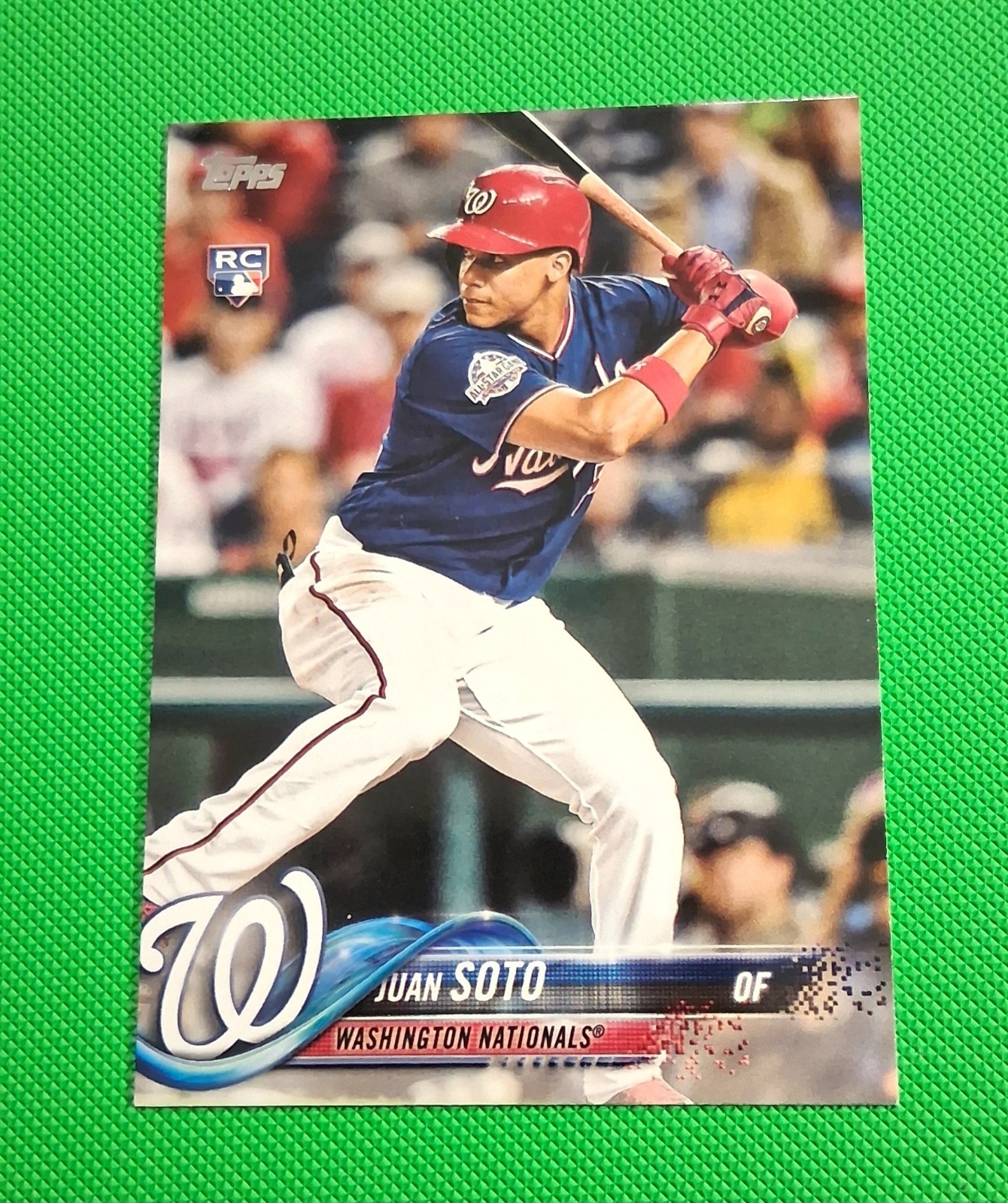2018 Topps Update Series - Juan Soto #US300 Vertical, Blue Jersey (RC)