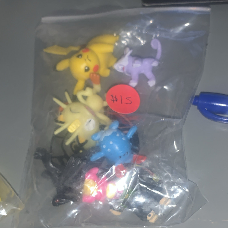 Pokémon Plastic Figurine Lot Pikachu Meowth Espeon Azumarill Slowpoke Anime