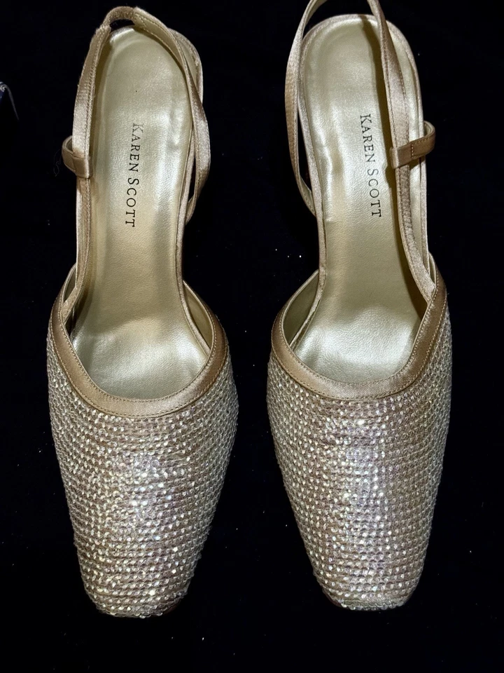 NWOB Karen Scott “Fantasy” Gold Satin Sequin Slingback Heels Size 8 Leather Sole - Image 4 of 4