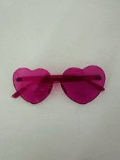 Women Sunglasses Retro Heart Sunglasses Trendy Fashion Hot Pink