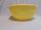 PYREX MIXING BOWL YELLOW #404 4qt ABSOLUTELY BEAUTIFUL BOWL NICE VINTAGE