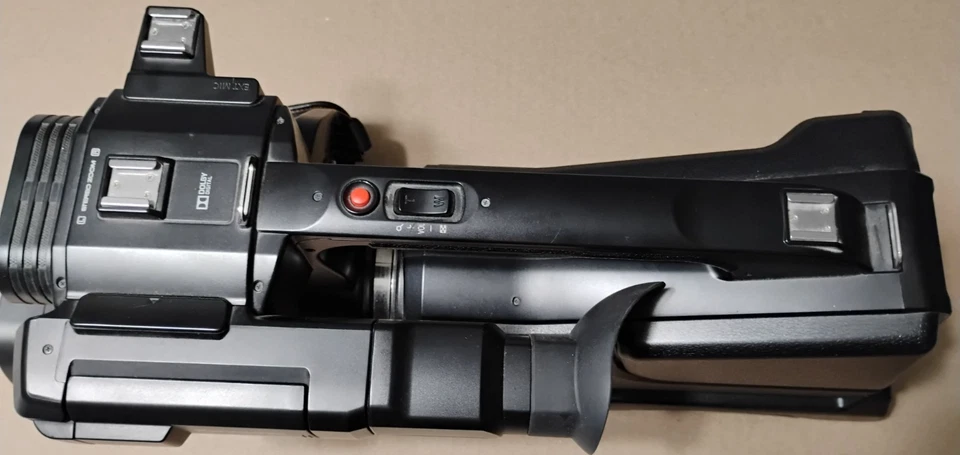 Panasonic Camcorder Professional Camera AG-AC8P AVCCAM HD 28mm Wide 50x Zoom Bag - Image 2 of 4