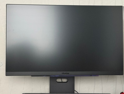 LG 27GS94U Ultra Gear 27'' 4K UHD IPS 144Hz 1ms GtG / Gaming Monitor / Express