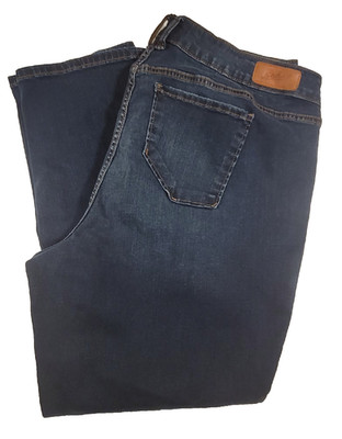 Stitch's Jeans USA Women's Size 16 Straight Leg Georgetown Blue Stretchy Denim