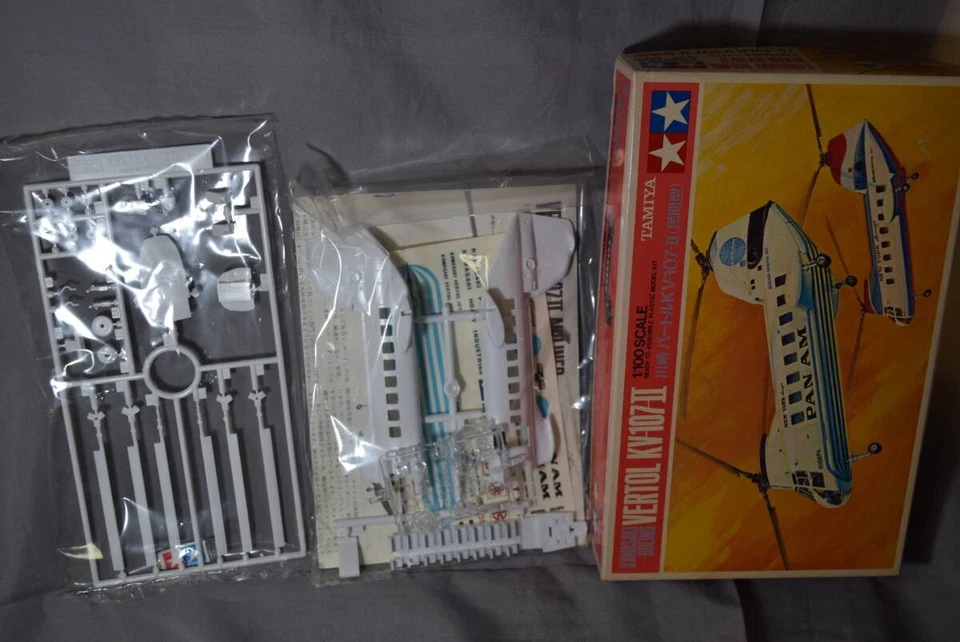 Raro set 1/100 2 aerei TAMIYA Boeing Vertol (Kawasaki) KV-107 (Civile - Immagine 2 di 4