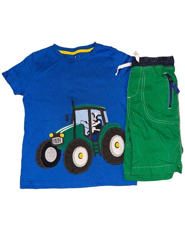 Mini Boden Outfit Green Adventure Shorts 6 Cow Tractor Appliqué Shirt 5/6