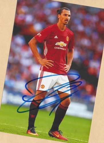 Zlatan IBRAHIMOVIC (11) Autogramm Bild - Print Copy + Fußball - AK - SIGNIERT - 第 1/1 張圖片