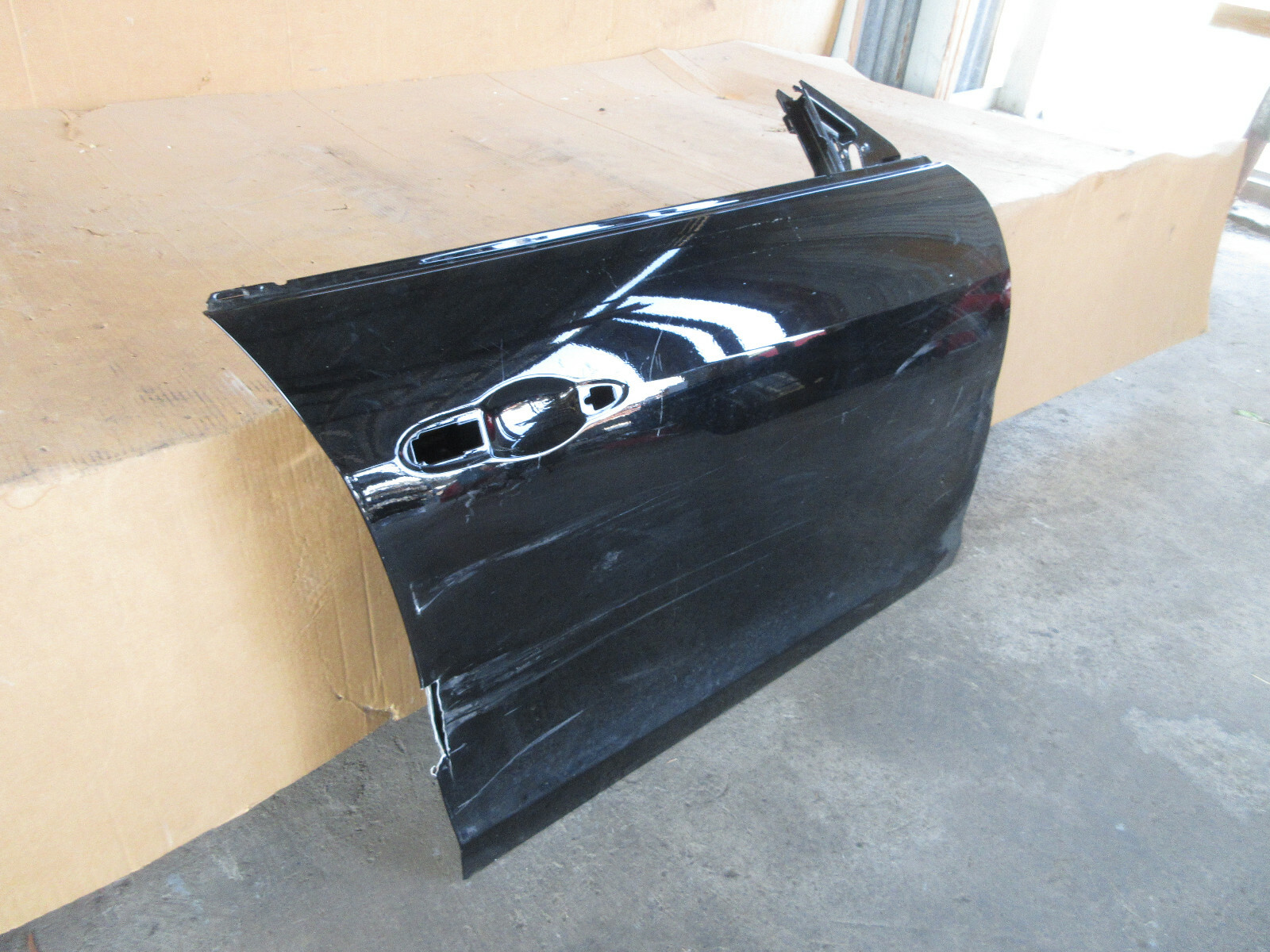 Maserati Ghibli 2014-2017 - RH Front Door Shell -Black - P/N 673007993