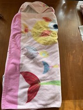 Pottery Barn EUC Kids Pink Fish Hooded 100 Cotton Toddler Beach Bath Wrap Towel