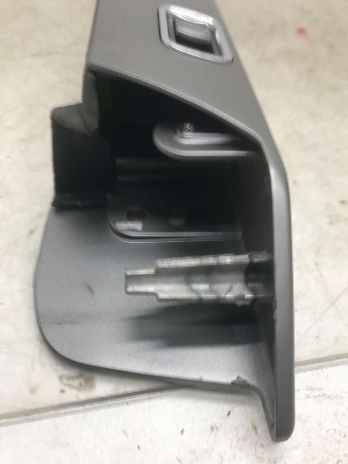 2011 ASTON MARTIN RAPIDE FRONT RIGHT INTERIOR DOOR HANDLE AD4324107 OEM